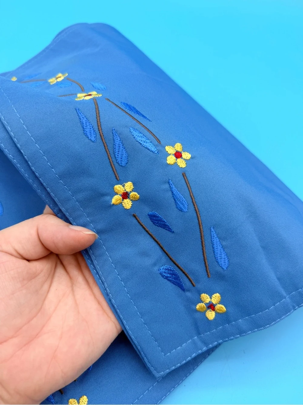 Embroidered Floral Cotton Placemat - Blue
